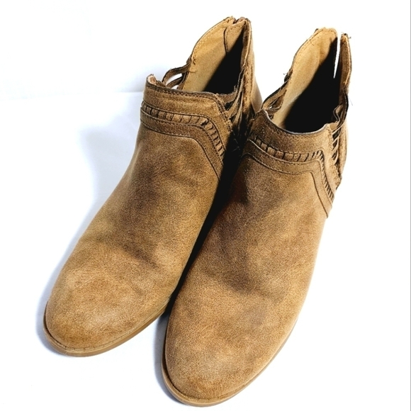 Fergalicious by Fergie |Sand Bizzy Boot  Women - Picture 2 of 7